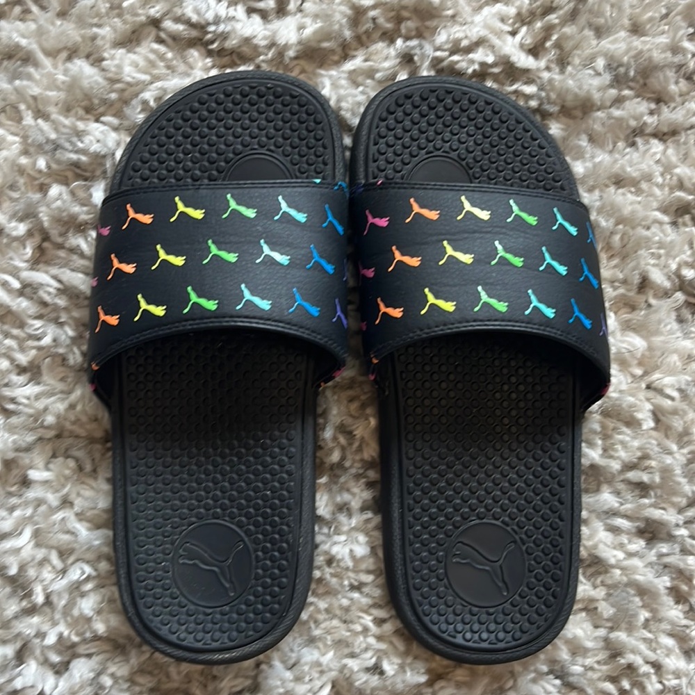 Kids Puma Slides